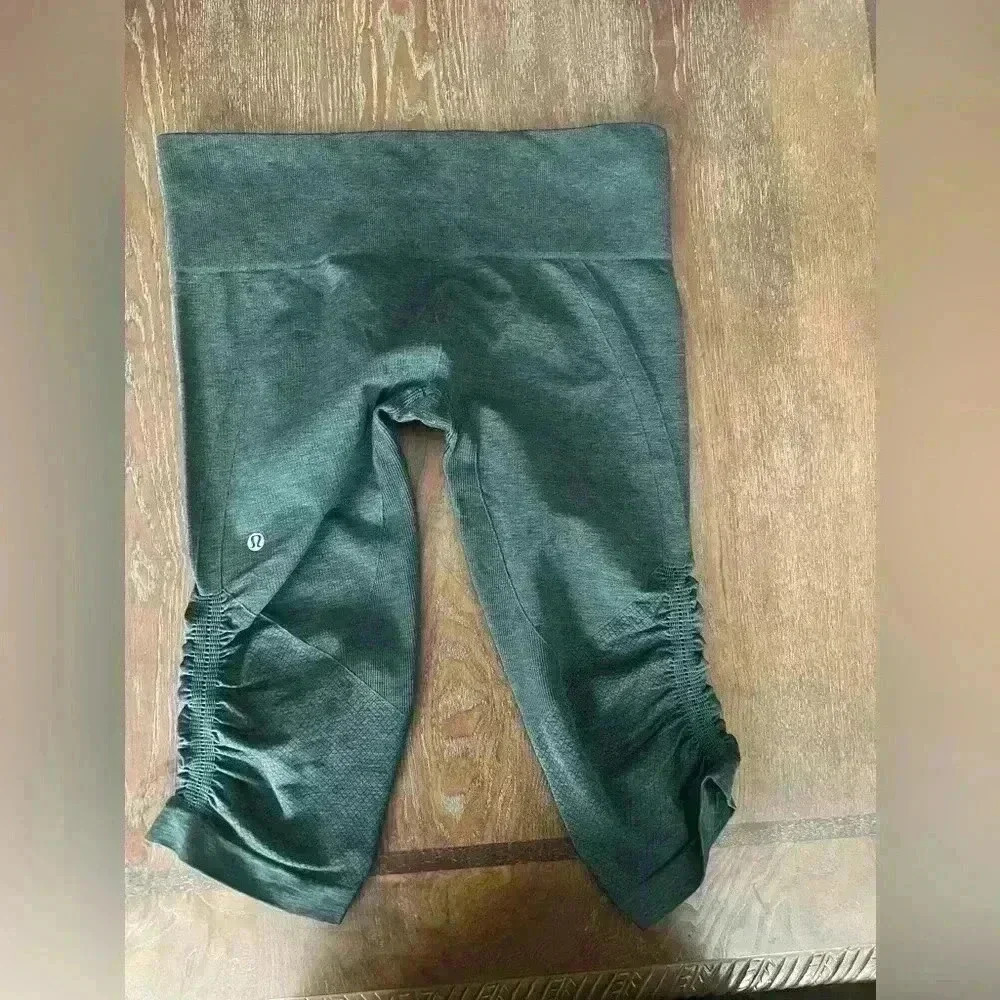 Lululemon In The Flow Cropped Leggings Green Womens Size 10 - Picture 5 of 6
